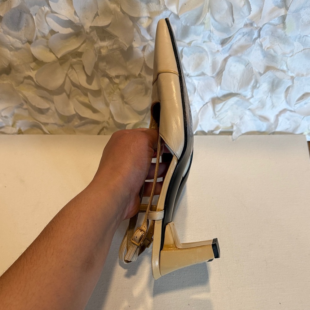 Stuart Weitzman Beige Square-Toe Slingback Pumps - image 5